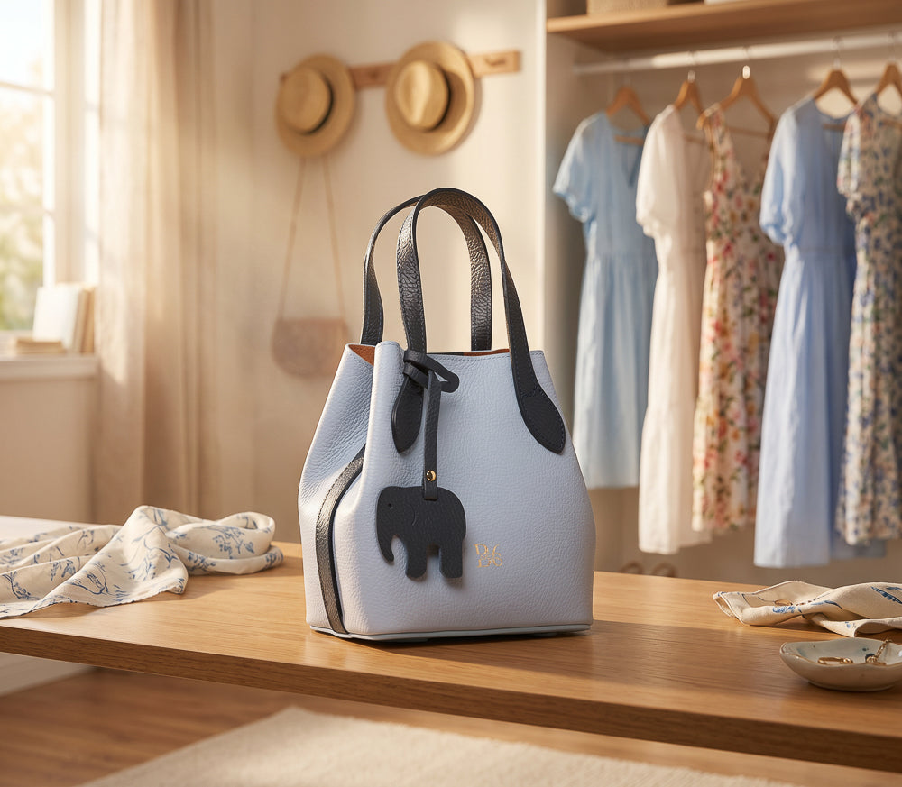 BLOCK36 BAGS: BORSA "PETALO" CELESTE