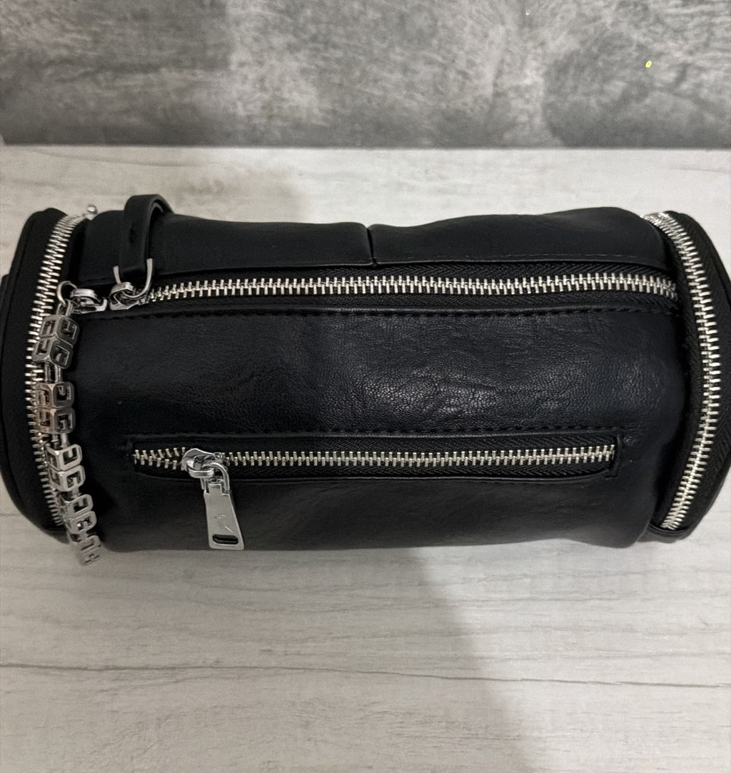 BLOCK36:BORSA A CARAMELLA IN PELLE NERA