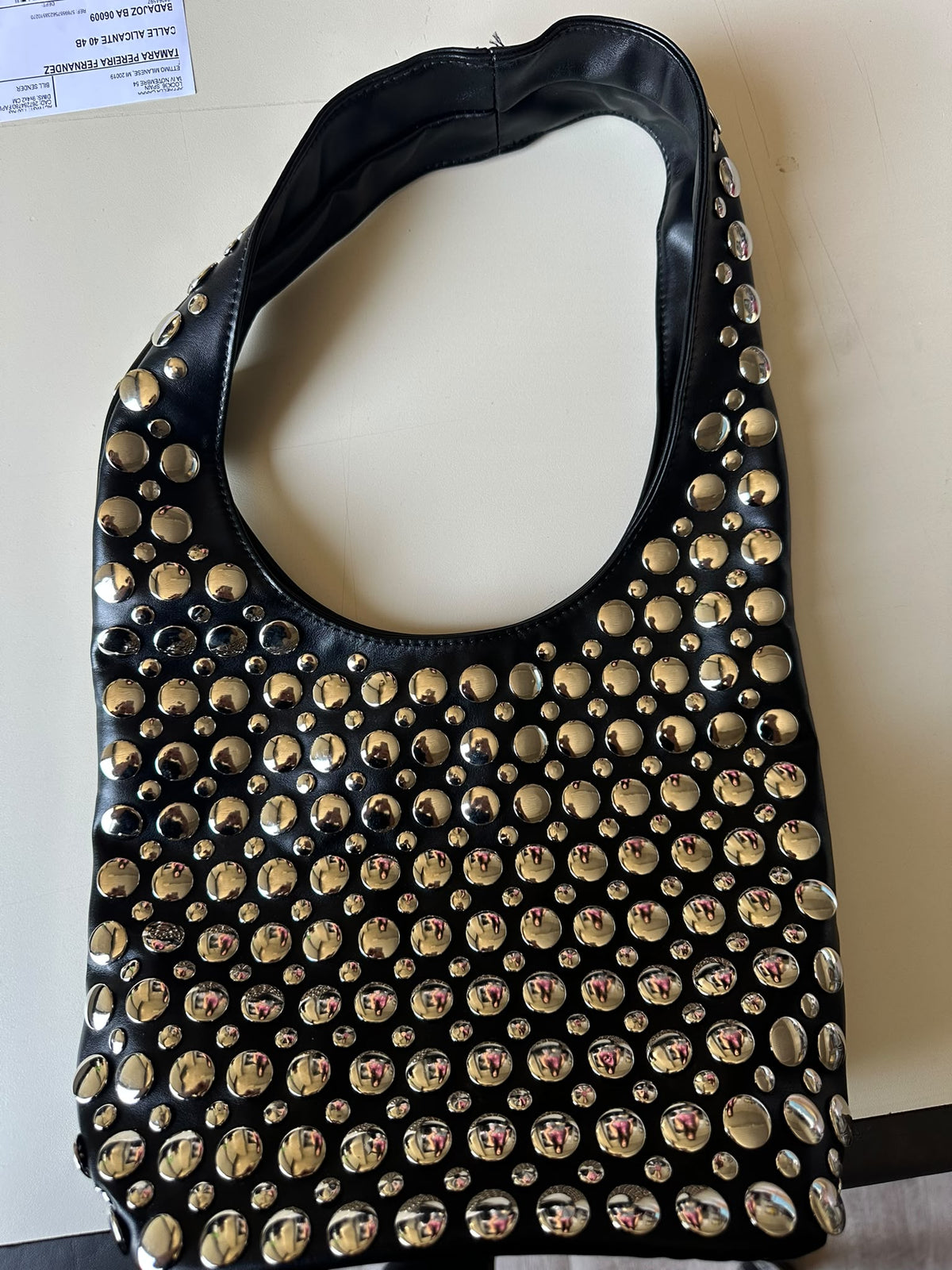 BLOCK36:BORSA A SPALLA NERA CON BORCHIE