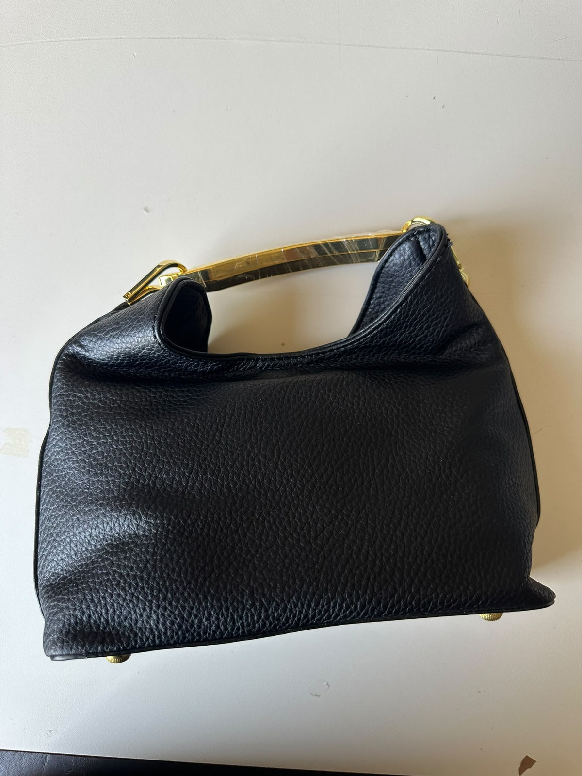 BLOCK36:BORSA CON MANICO DORATO E ECOPELLE NERA