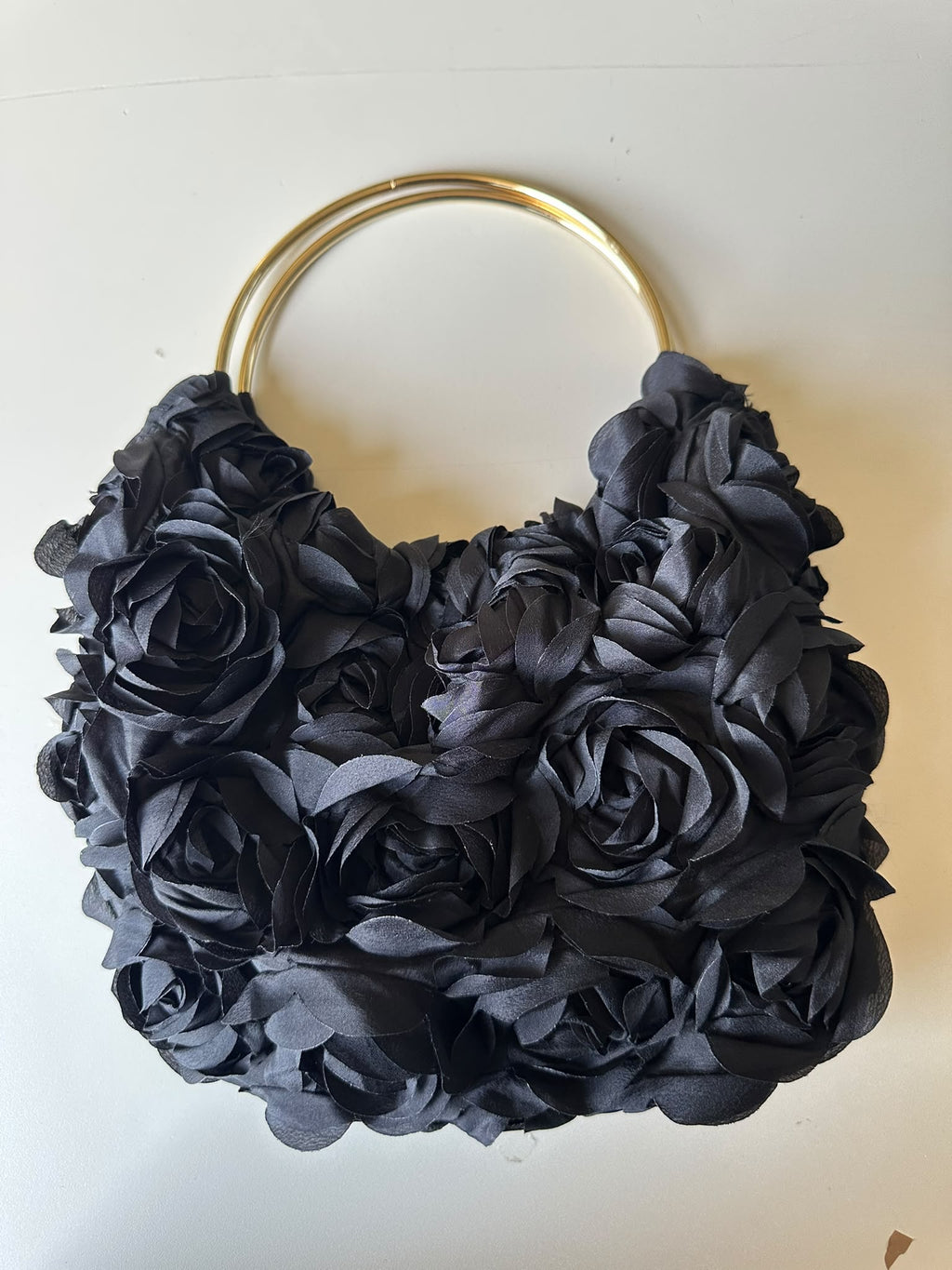 BLOCK36:BORSA ROSELLINA NERA CON DETTAGLI DORATI