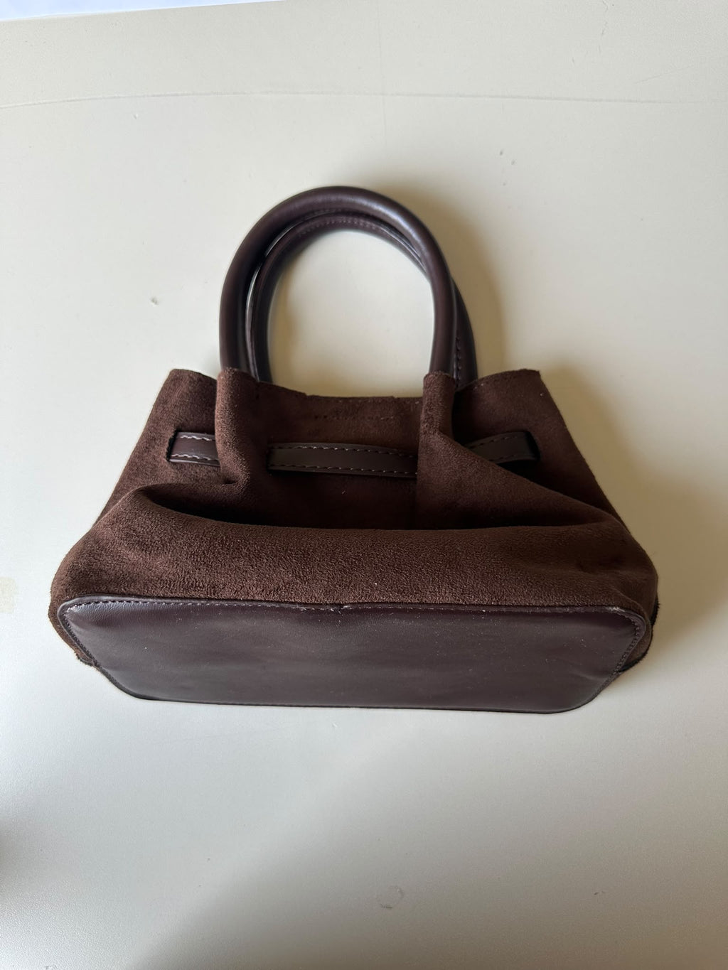 BLOCK36:BORSA A MANO SIMIL CAMOSCIO
