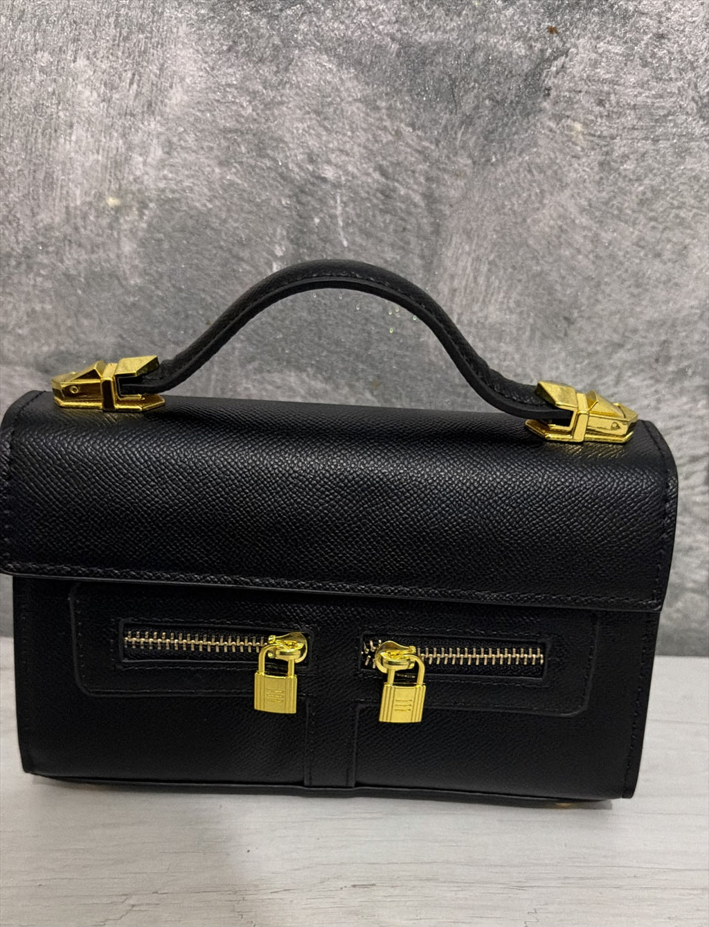 BLOCK36:BORSA A MANO NERA MILANO