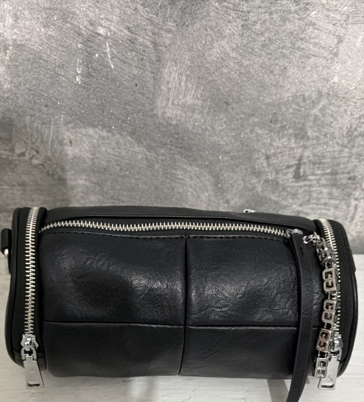 BLOCK36:BORSA A CARAMELLA IN PELLE NERA